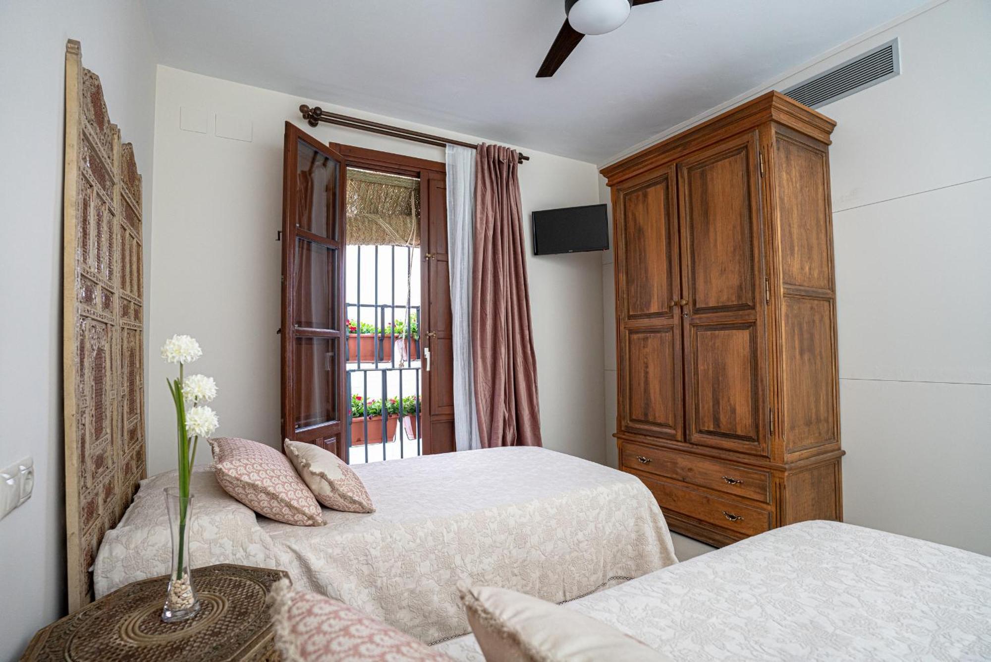 Casa La Mezquita Con Parking Gratis Villa กอร์โดบา ภายนอก รูปภาพ